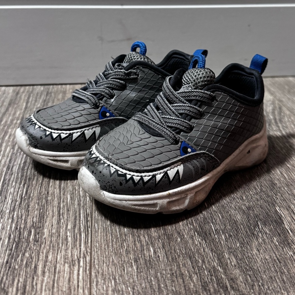 Carters shark light up Sneakers